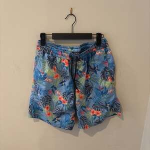ZOOM - men's blue tropical floral print swim trunks with a drawstring waistband